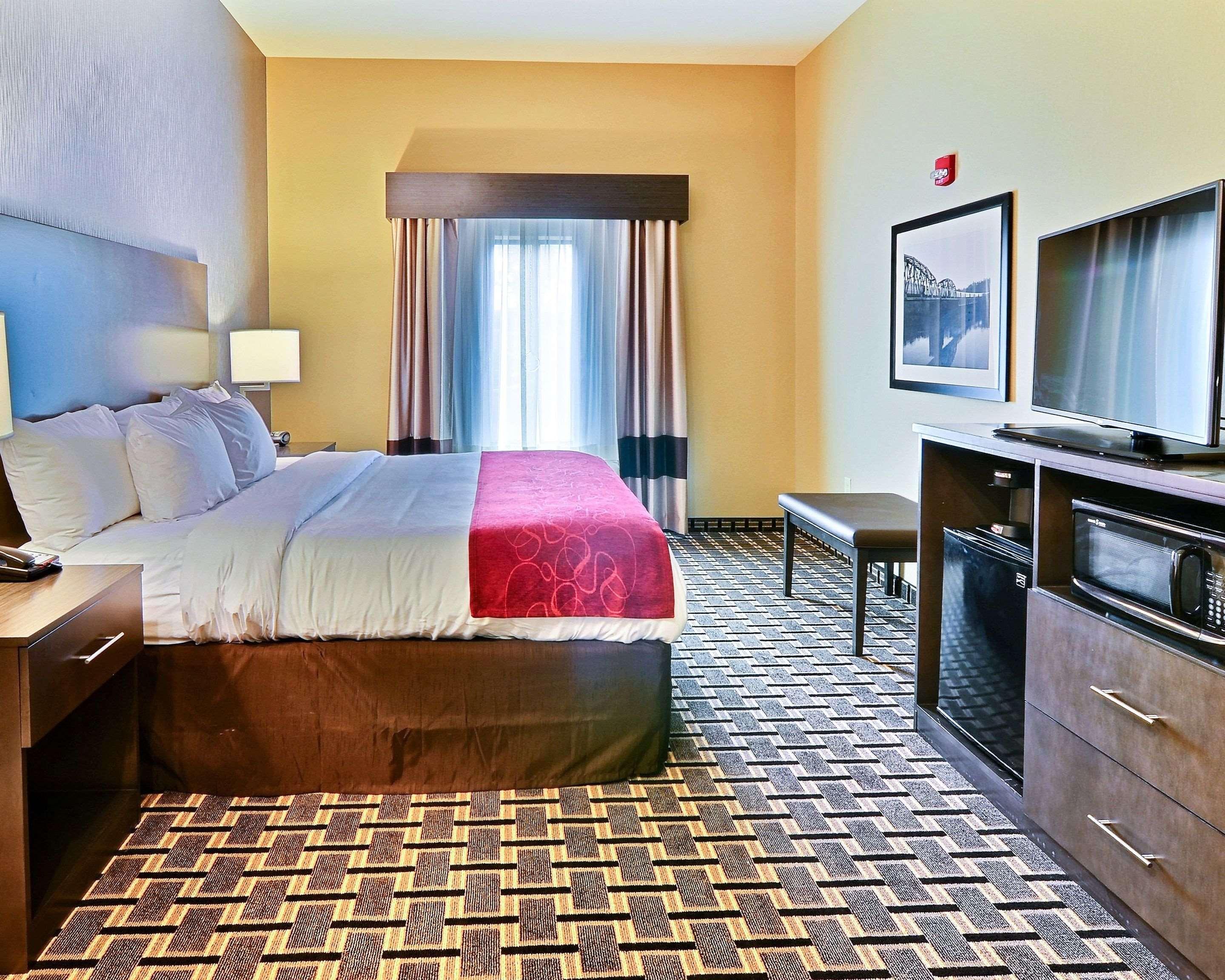 Comfort Suites Юниънтаун Екстериор снимка