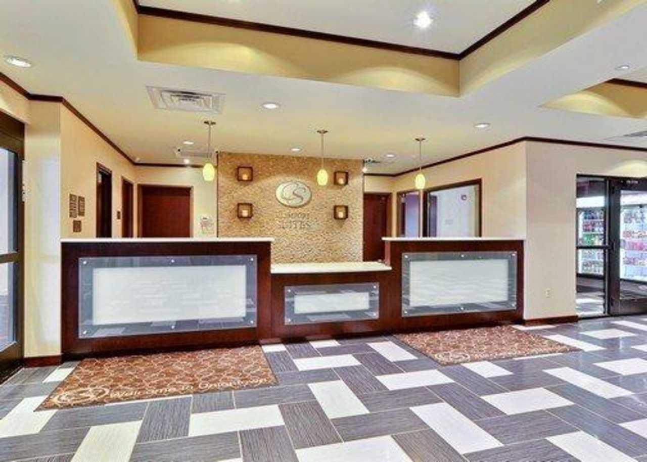 Comfort Suites Юниънтаун Екстериор снимка
