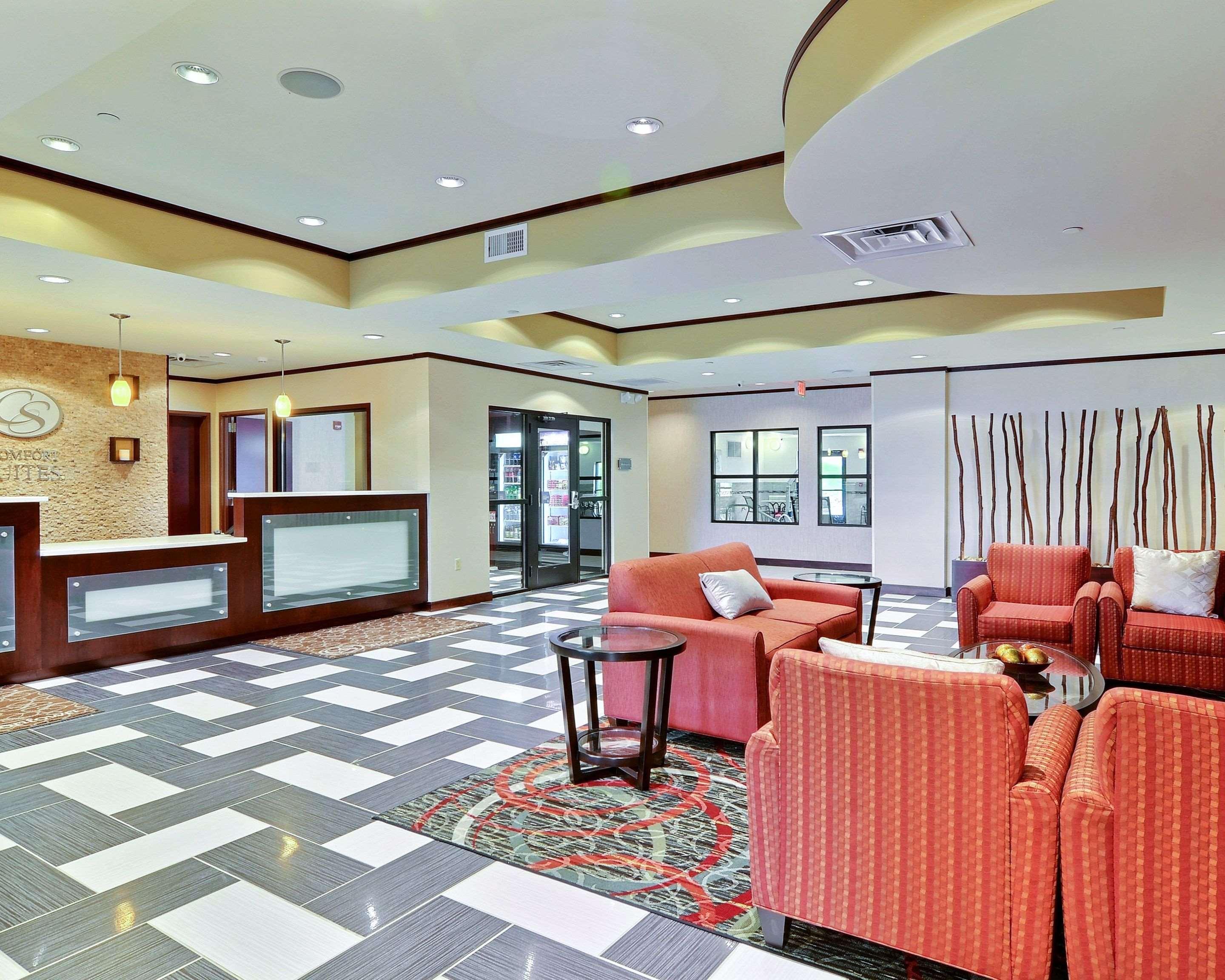 Comfort Suites Юниънтаун Екстериор снимка
