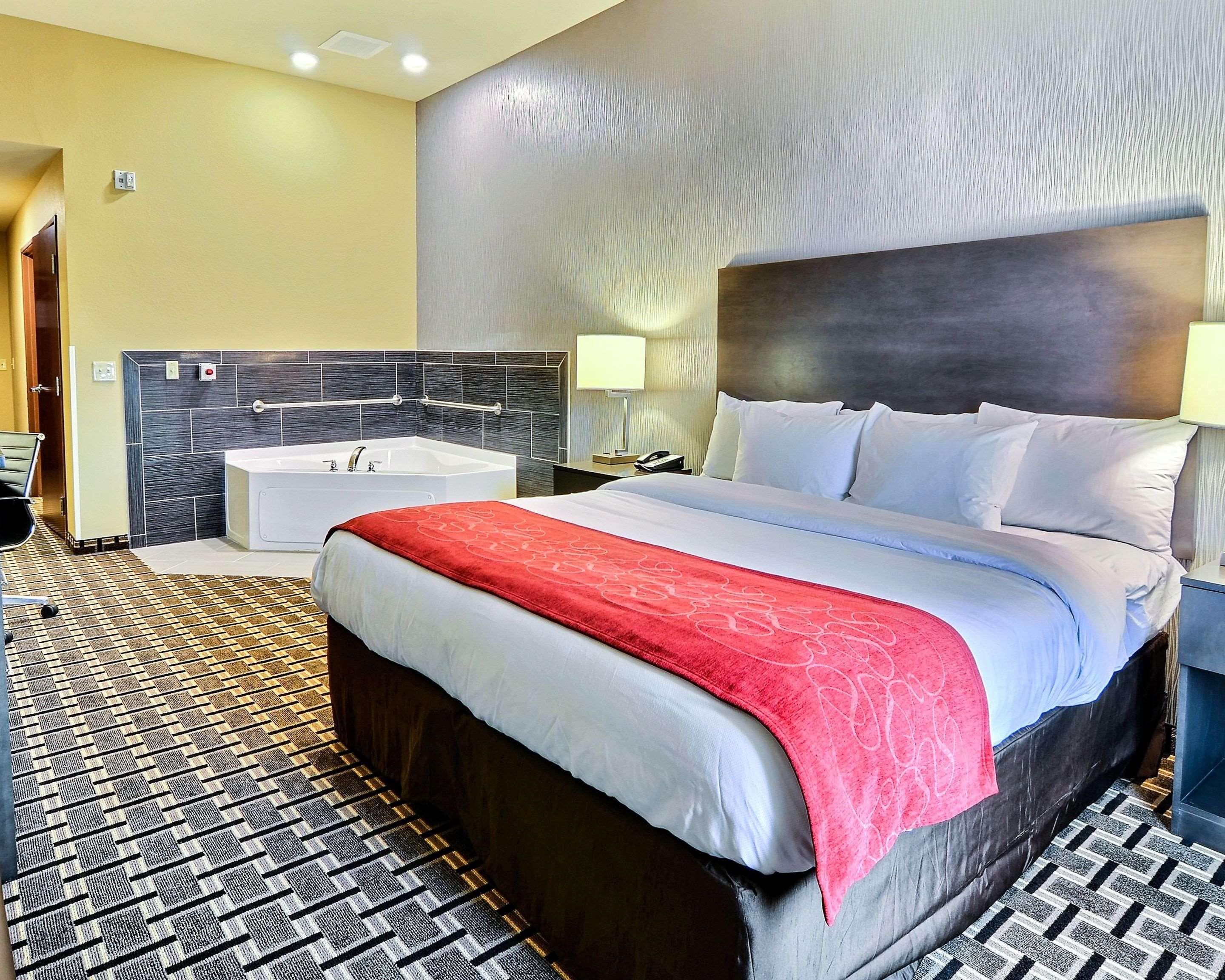 Comfort Suites Юниънтаун Екстериор снимка