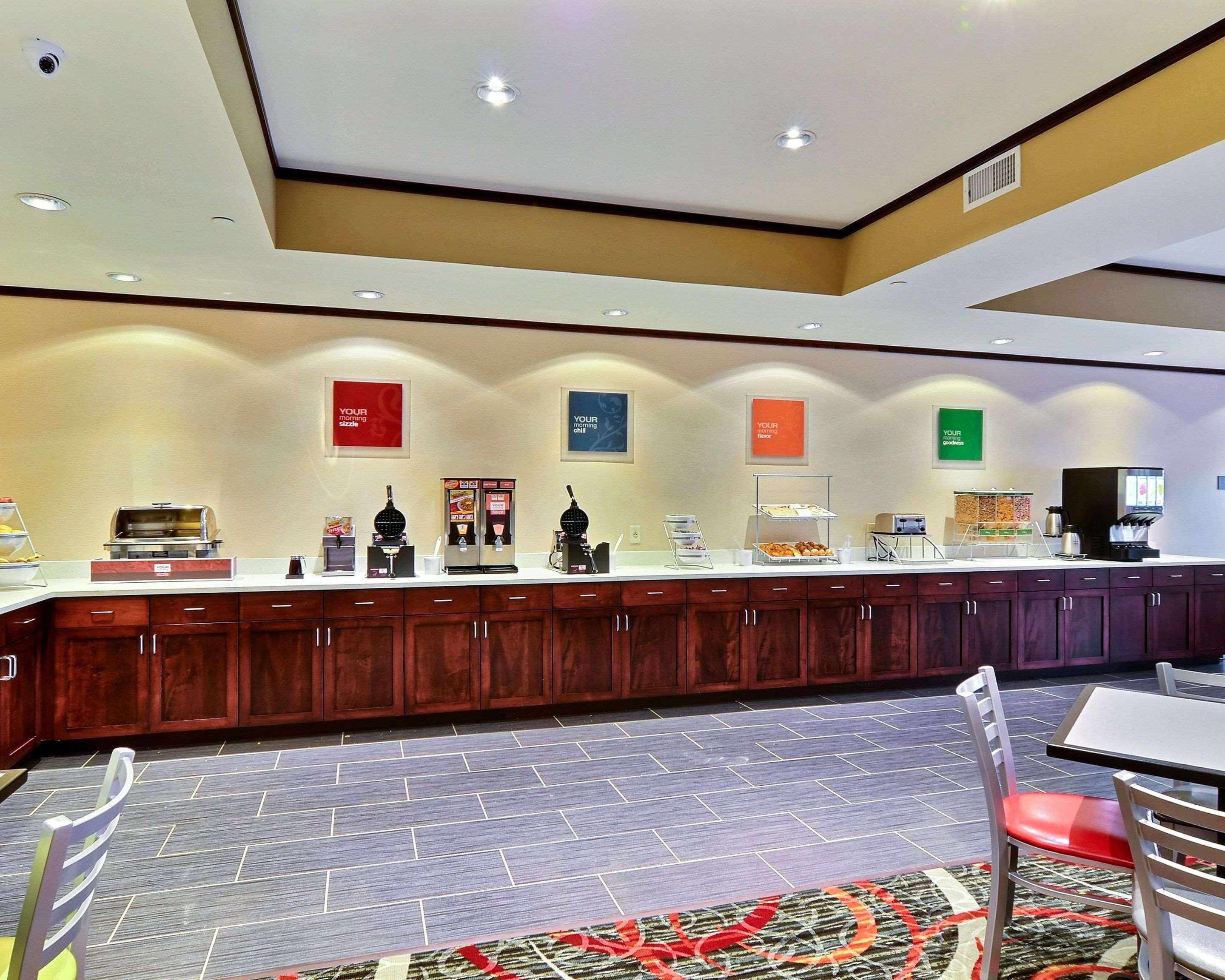Comfort Suites Юниънтаун Екстериор снимка