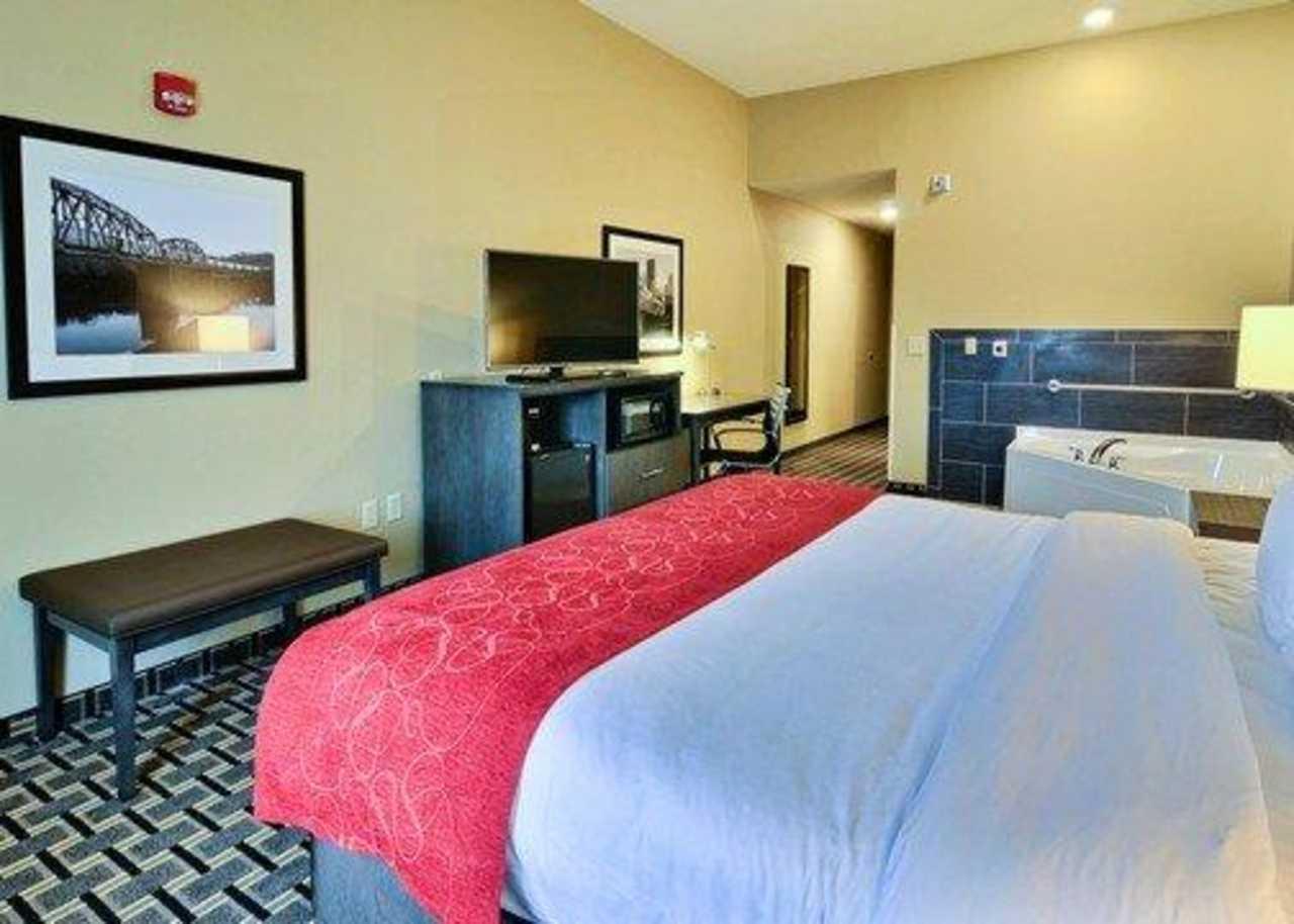 Comfort Suites Юниънтаун Екстериор снимка