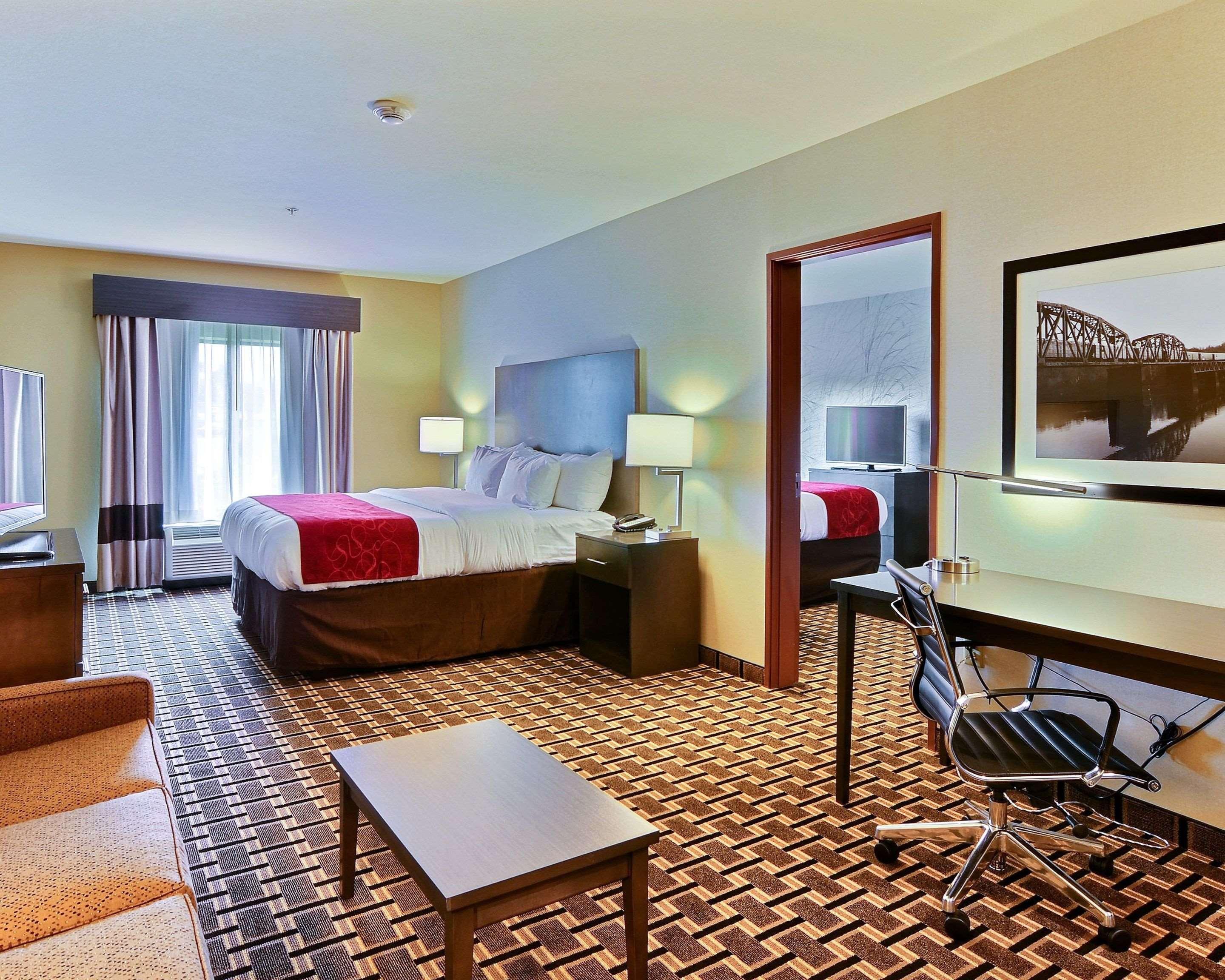 Comfort Suites Юниънтаун Екстериор снимка