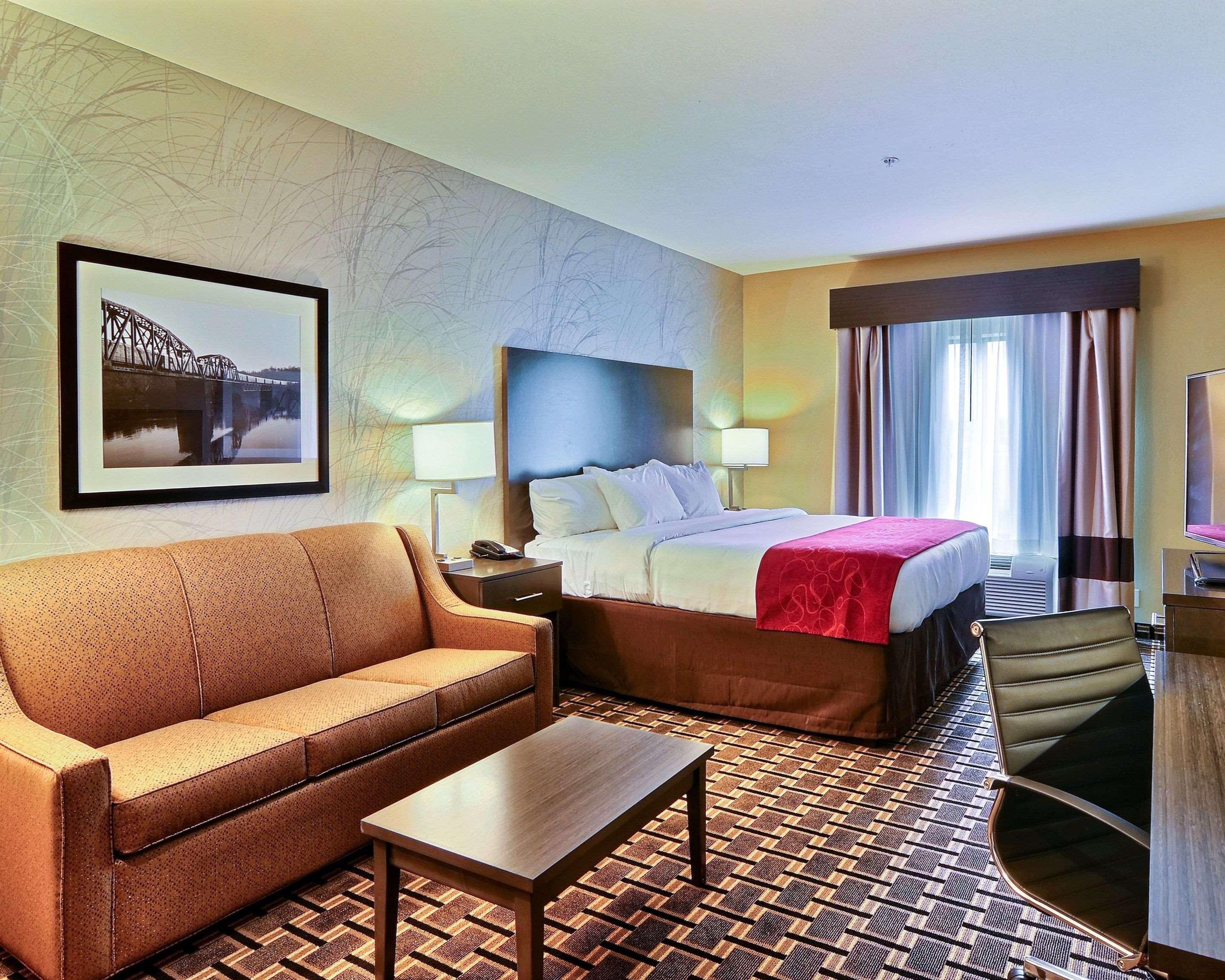 Comfort Suites Юниънтаун Екстериор снимка