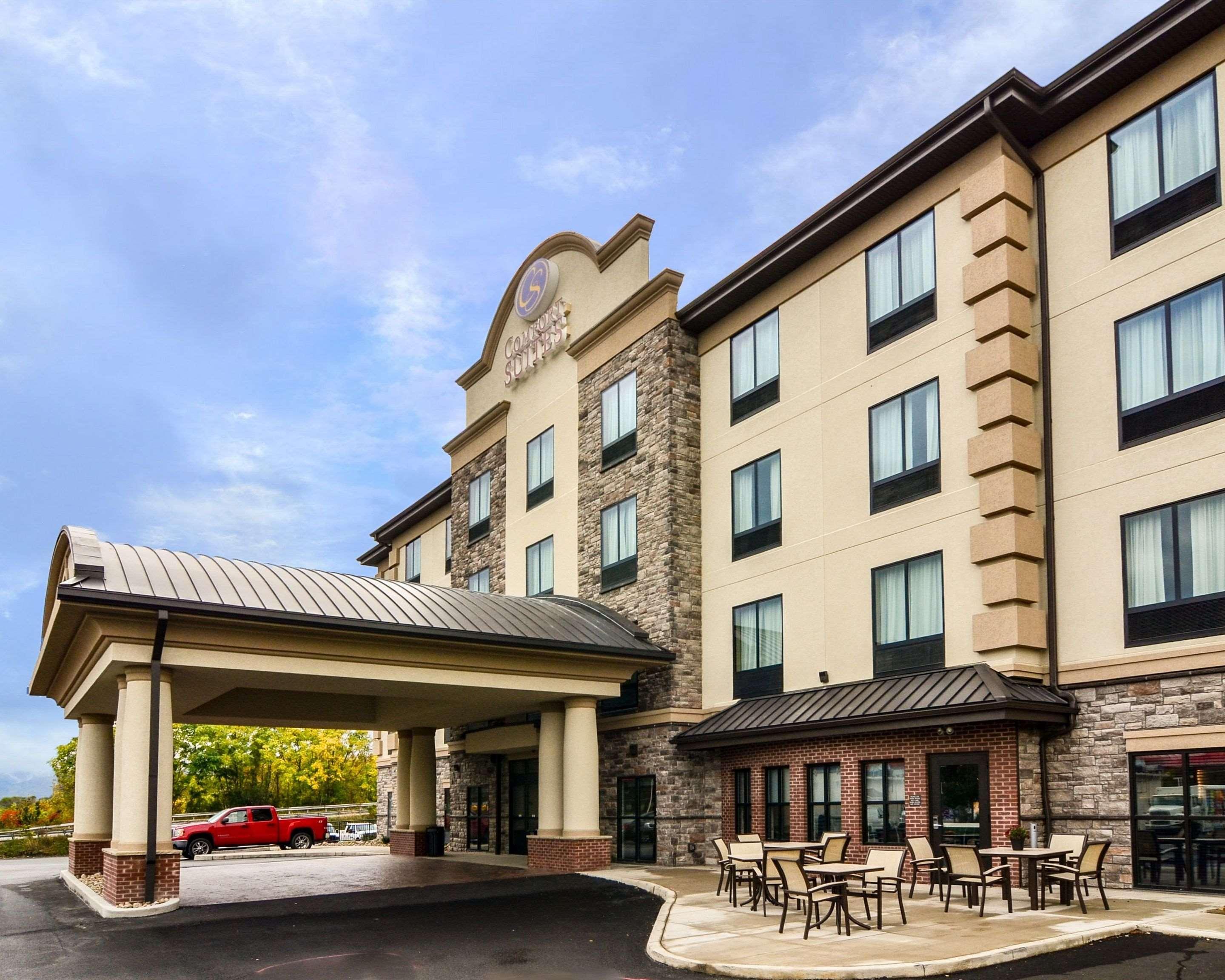 Comfort Suites Юниънтаун Екстериор снимка